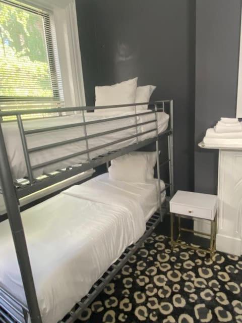 Premier Suites Bay Village Бостон Экстерьер фото