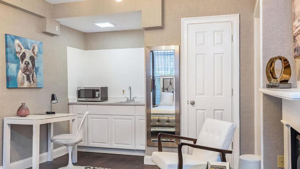 Premier Suites Bay Village Бостон Экстерьер фото